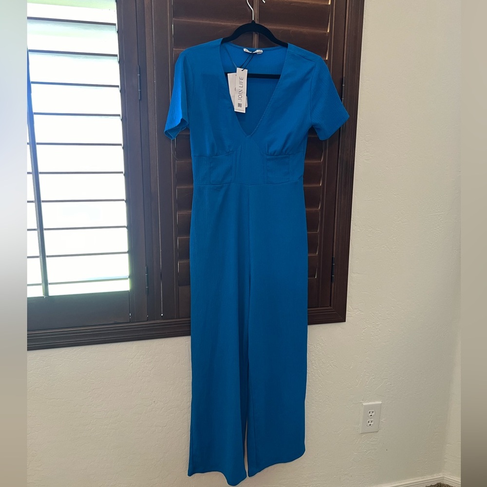 Stradivarius romper beautiful color, size S stretchy